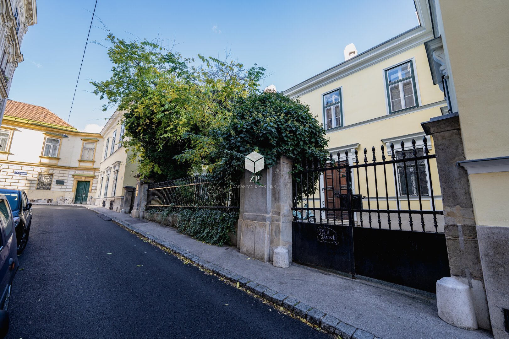 Palais Salm: Möblierte Luxus-Wohnung mit 2 Schlafzimmern!