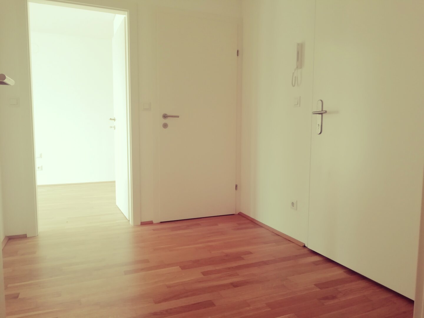 Gartenwohnung mit Loggia und Parkplatz