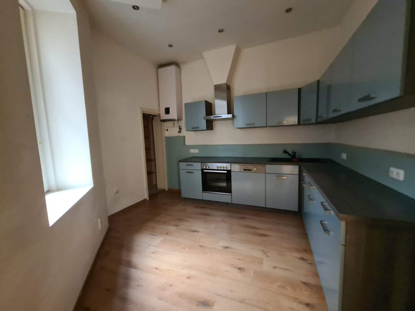 Sonnen Altbau beim Hauptbahnhof