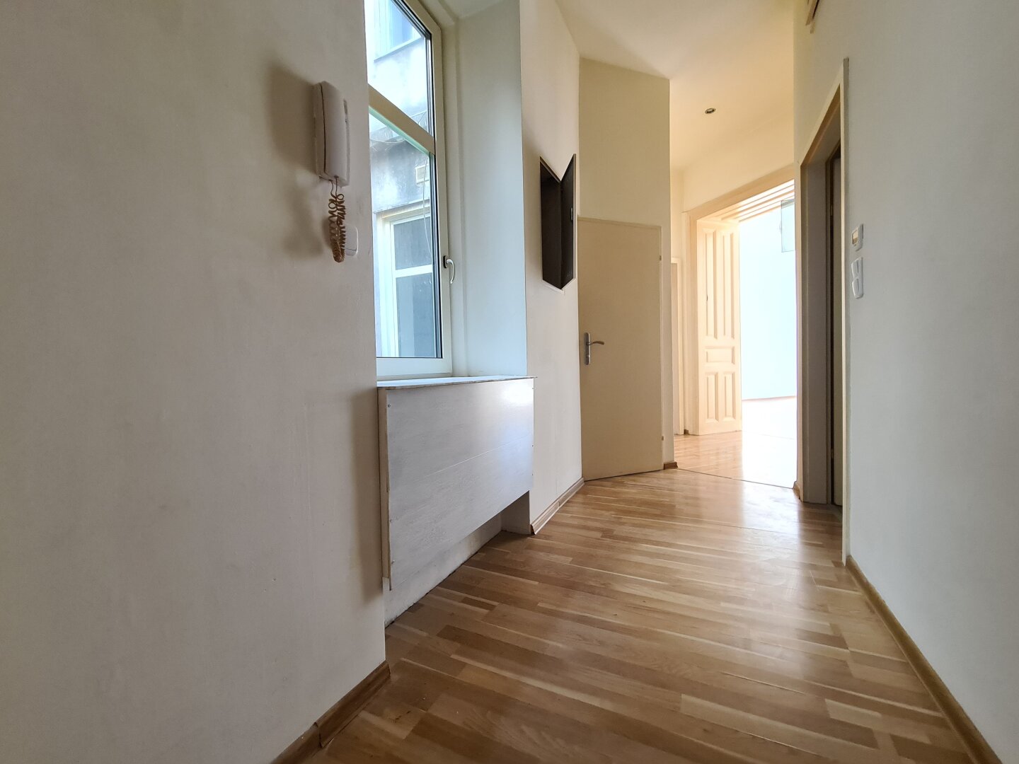 Sonnen Altbau beim Hauptbahnhof