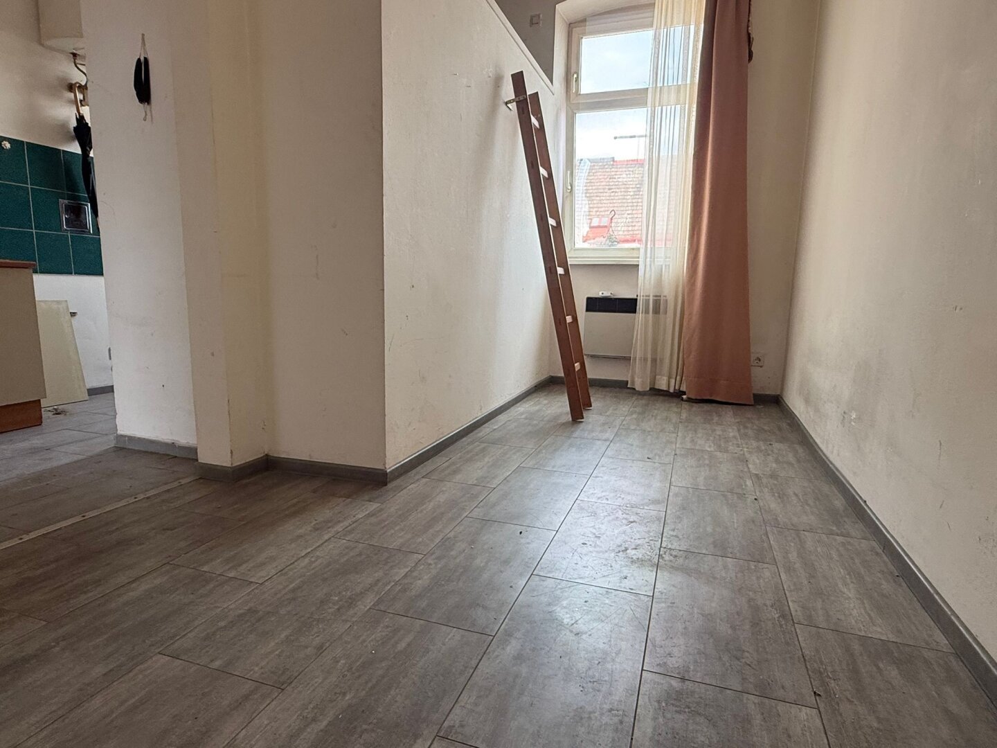 Altbau zum Renovieren | U3 Johnstraße | 2 Zimmer