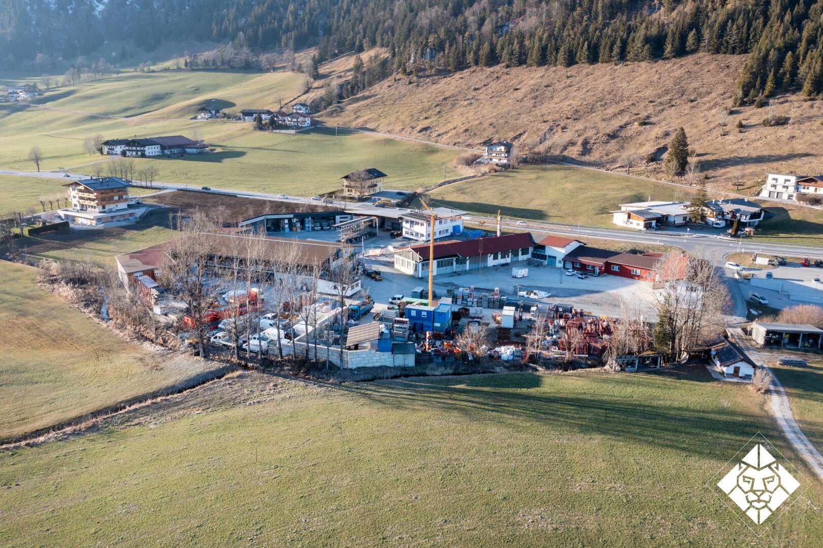 In der Errichtung befindliche Gewerbehallen in Walchsee zu vermieten.