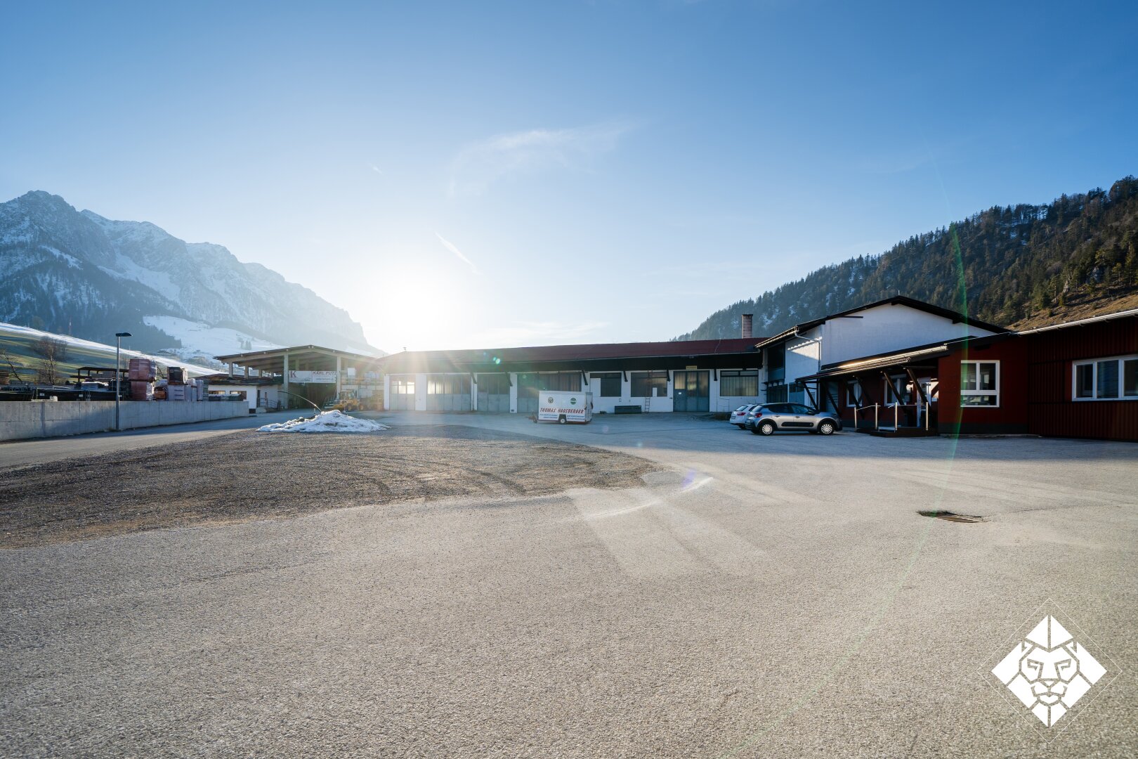 In der Errichtung befindliche Gewerbehallen in Walchsee zu vermieten.