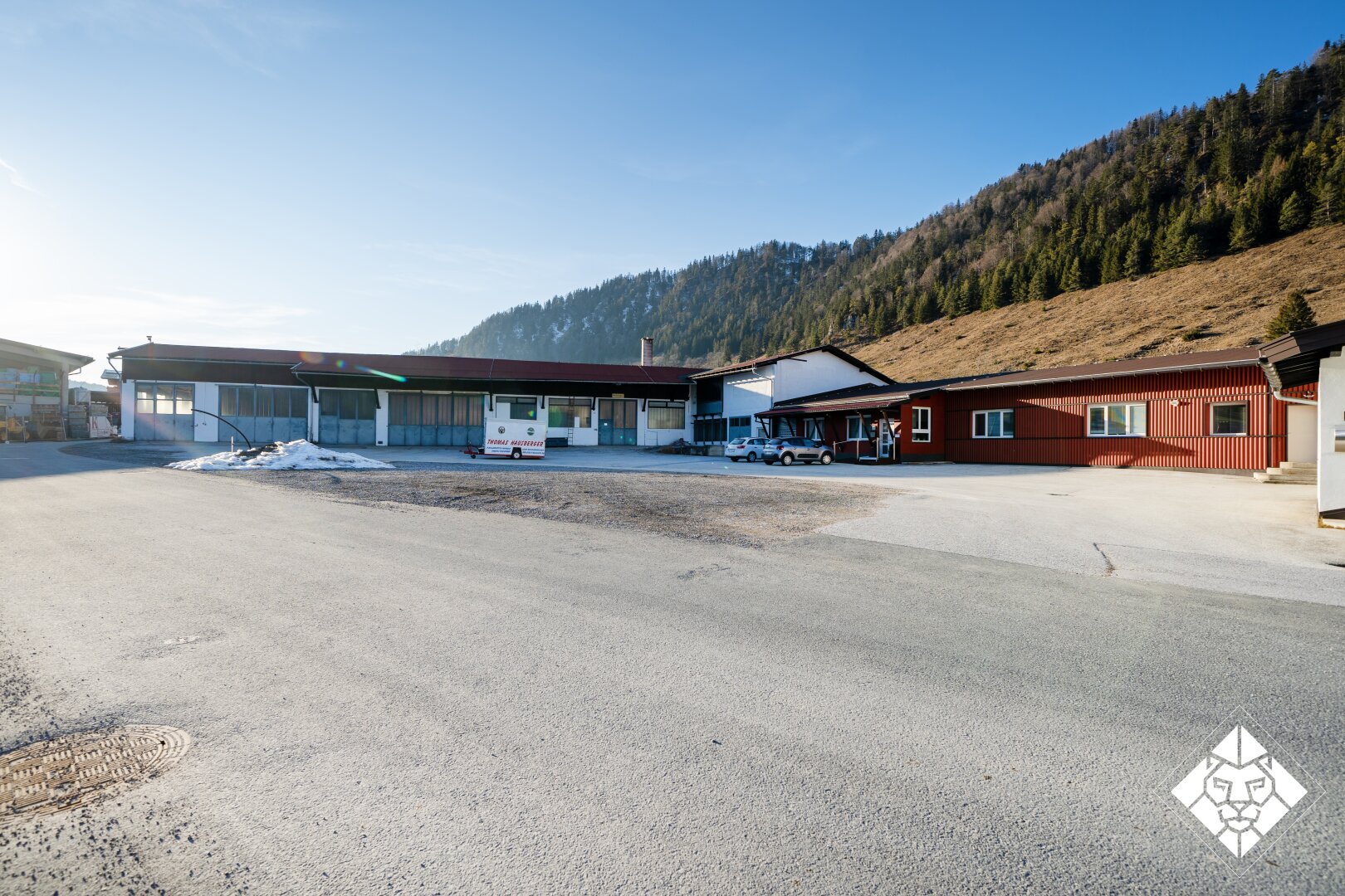 In der Errichtung befindliche Gewerbehallen in Walchsee zu vermieten.