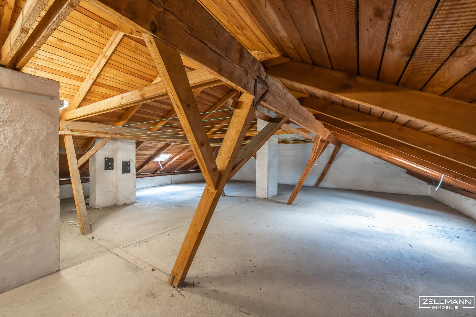 Bewilligter Dachboden in der Khekgasse - 7 Maisonette-Wohnungen