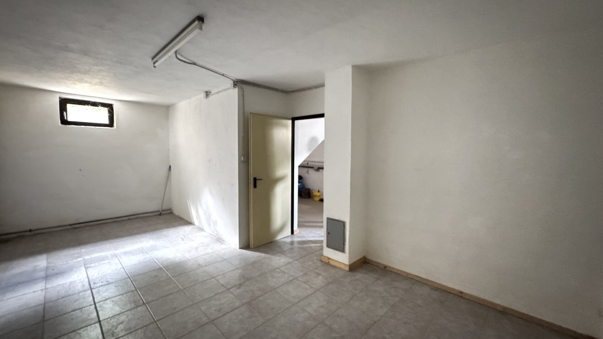 Ihr Grundstückstraum in 1220 Wien – Mit charmantem Fertigteilhaus und viel Potenzial | ZΞLLMANN IMMOBILIEN