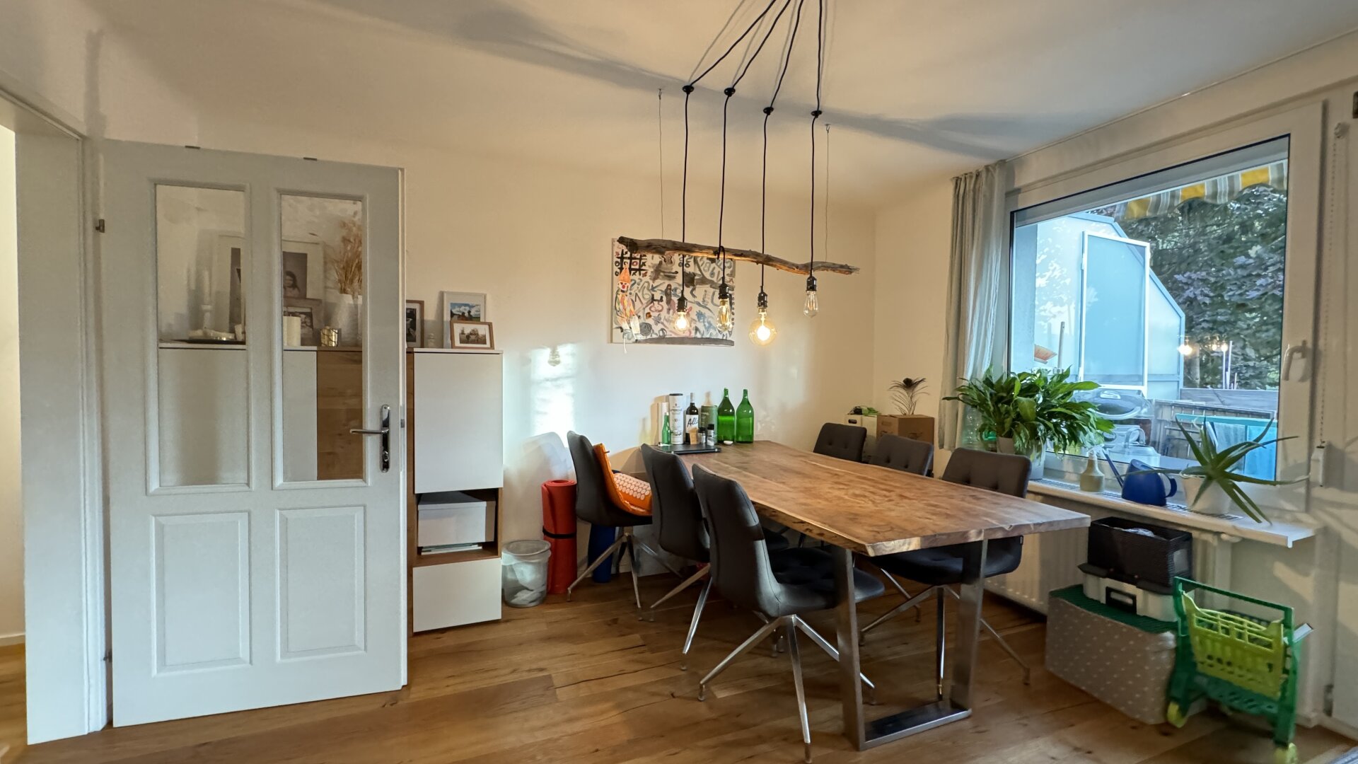 Mauer "Licht. Ruhe. Effizienz. Stilvolle Maisonette mit Südterrasse" | ZELLMANN IMMOBILIEN