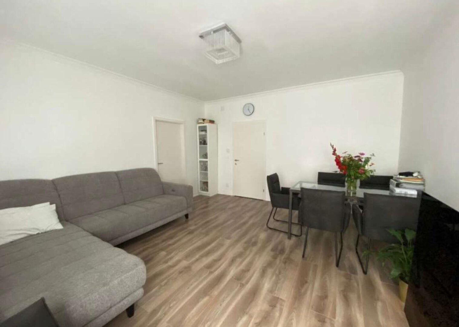 „Komplett erneuert 2024: Großzügige 3-Zimmer-Wohnung mit moderner Ausstattung“ | ZELLMANN IMMOBILIEN