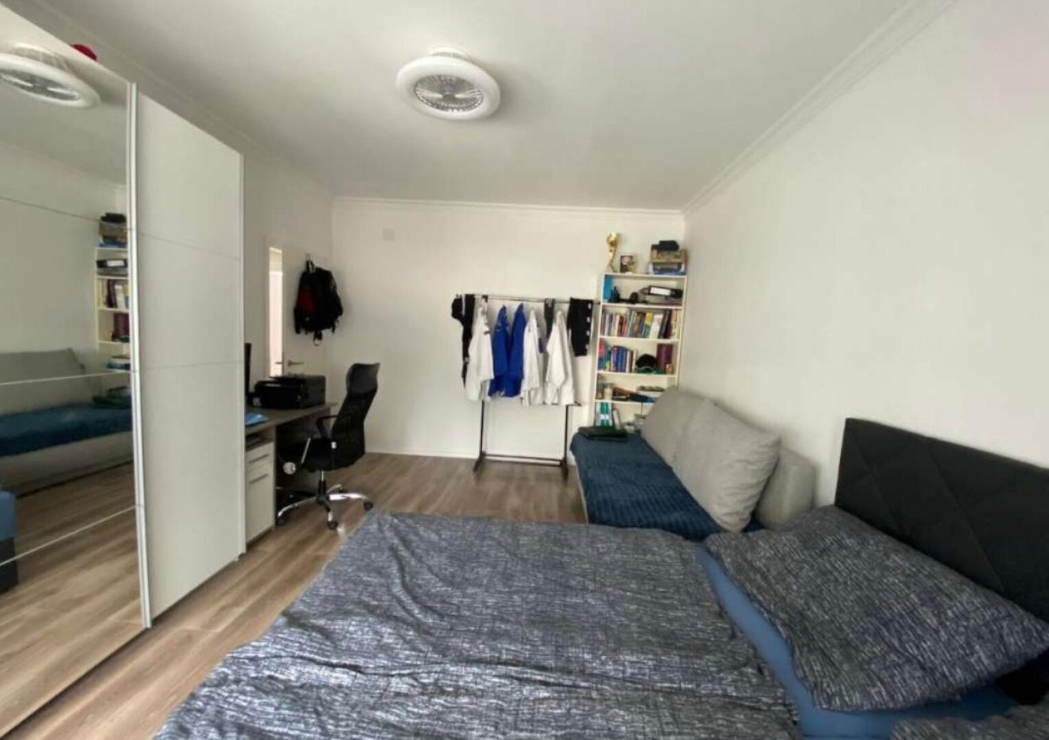 „Komplett erneuert 2024: Großzügige 3-Zimmer-Wohnung mit moderner Ausstattung“ | ZELLMANN IMMOBILIEN
