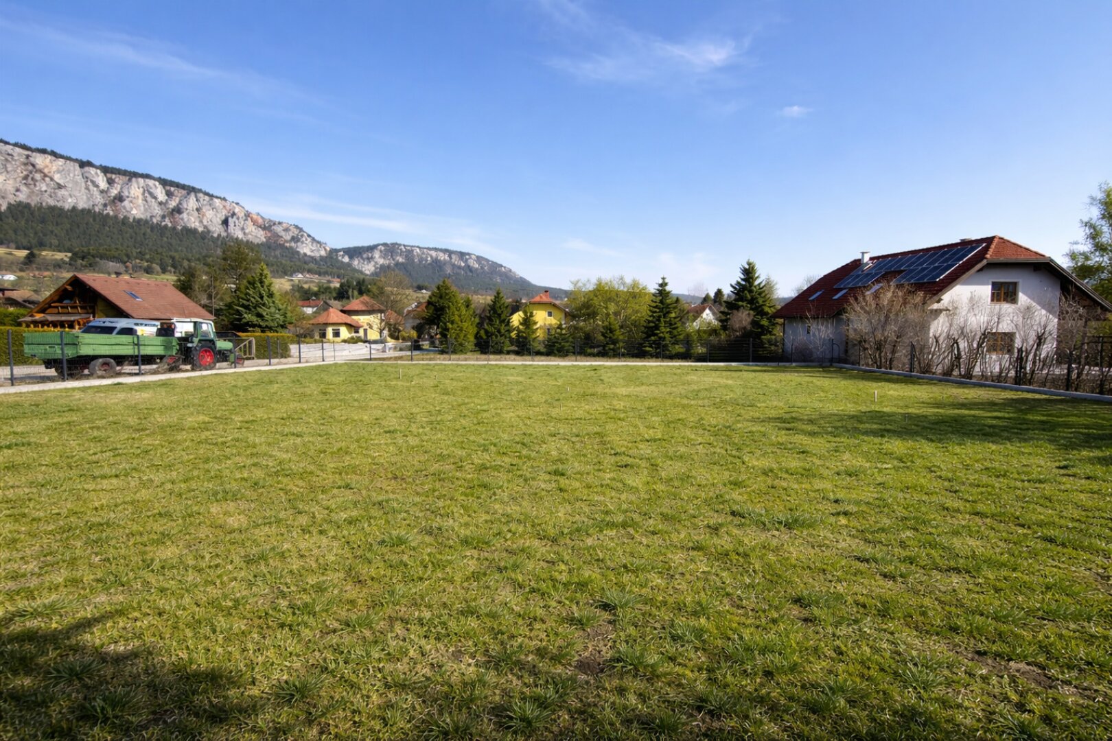 HOHE WAND | voll aufgeschlossenes Baugrundstück | eben, eingezäunt wartet auf Ihr Haus | ZELLMANN IMMOBILIEN
