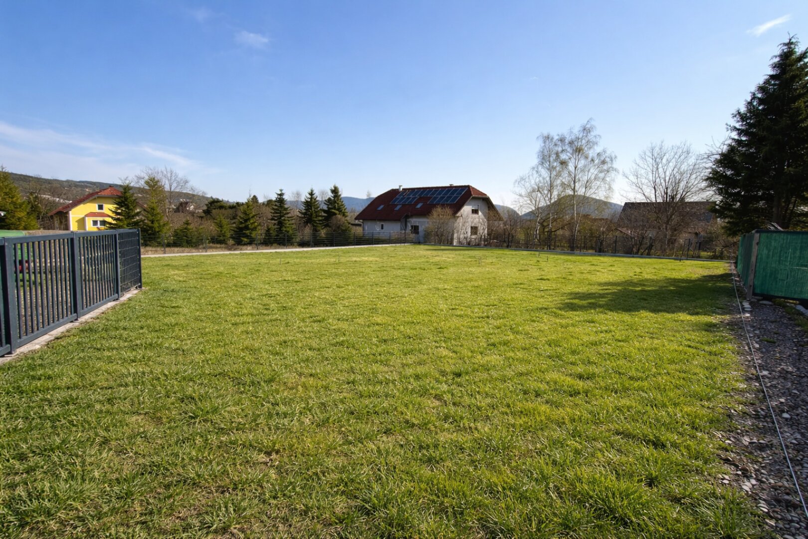 HOHE WAND | voll aufgeschlossenes Baugrundstück | eben, eingezäunt wartet auf Ihr Haus | ZELLMANN IMMOBILIEN