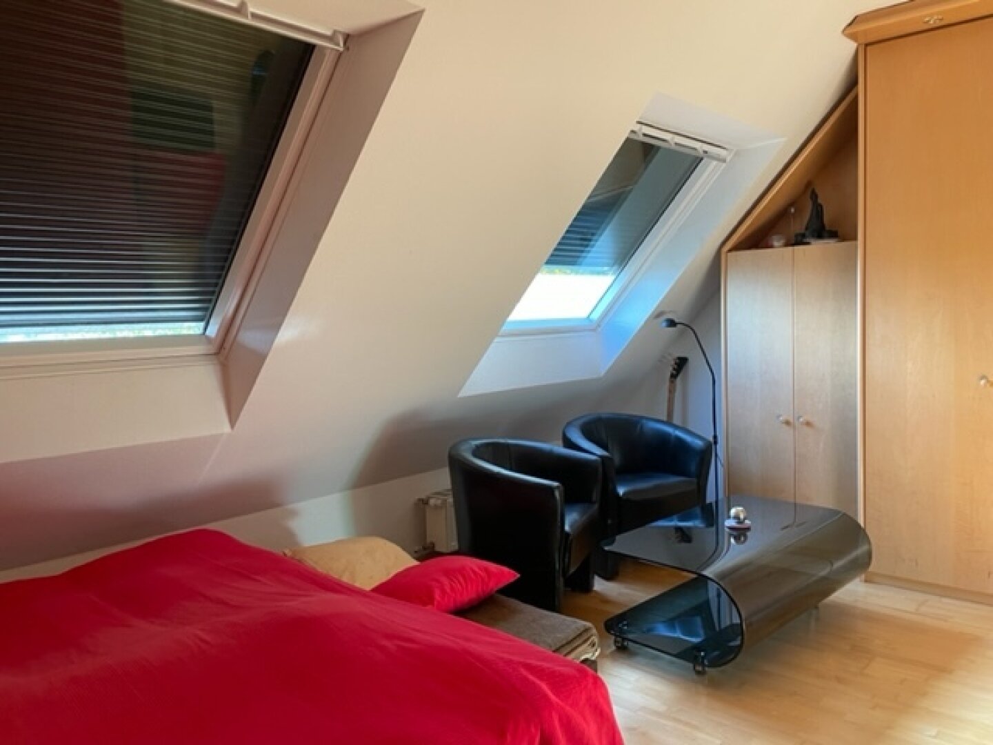Wohnen im Grünen – großzügiges Reihenhaus mit sonnigem Garten in absoluter Ruhelage | ZELLMANN IMMOBILIEN