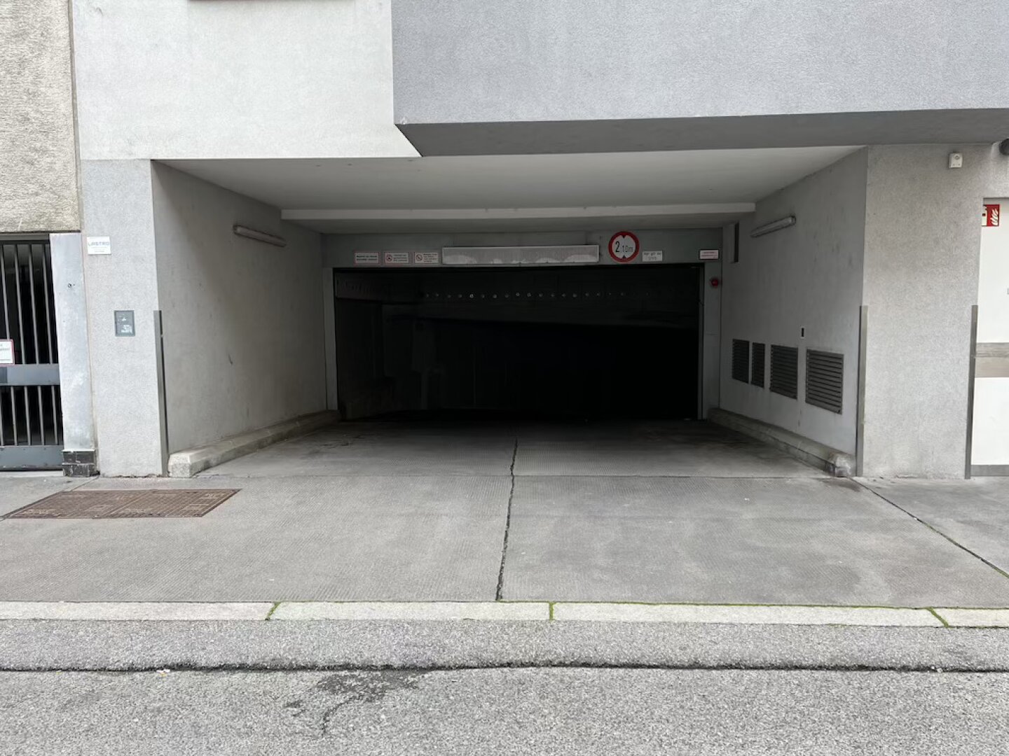 KFZ | Tiefgaragenstellplatz | Voltagasse