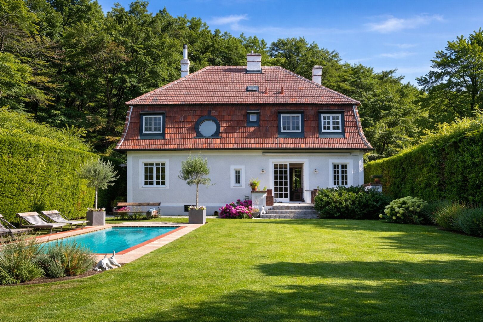 NEULENGBACH | Revitalisierte Landhausvilla mit Stil und traumhaft großzügigen Grundstück | Pool | ZELLMANN IMMOBILIEN