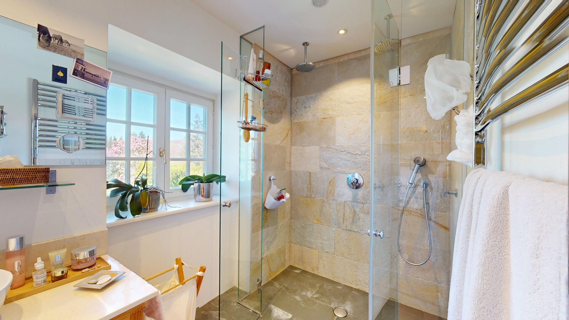 NEULENGBACH | Revitalisierte Landhausvilla mit Stil und traumhaft großzügigen Grundstück | Pool | ZELLMANN IMMOBILIEN