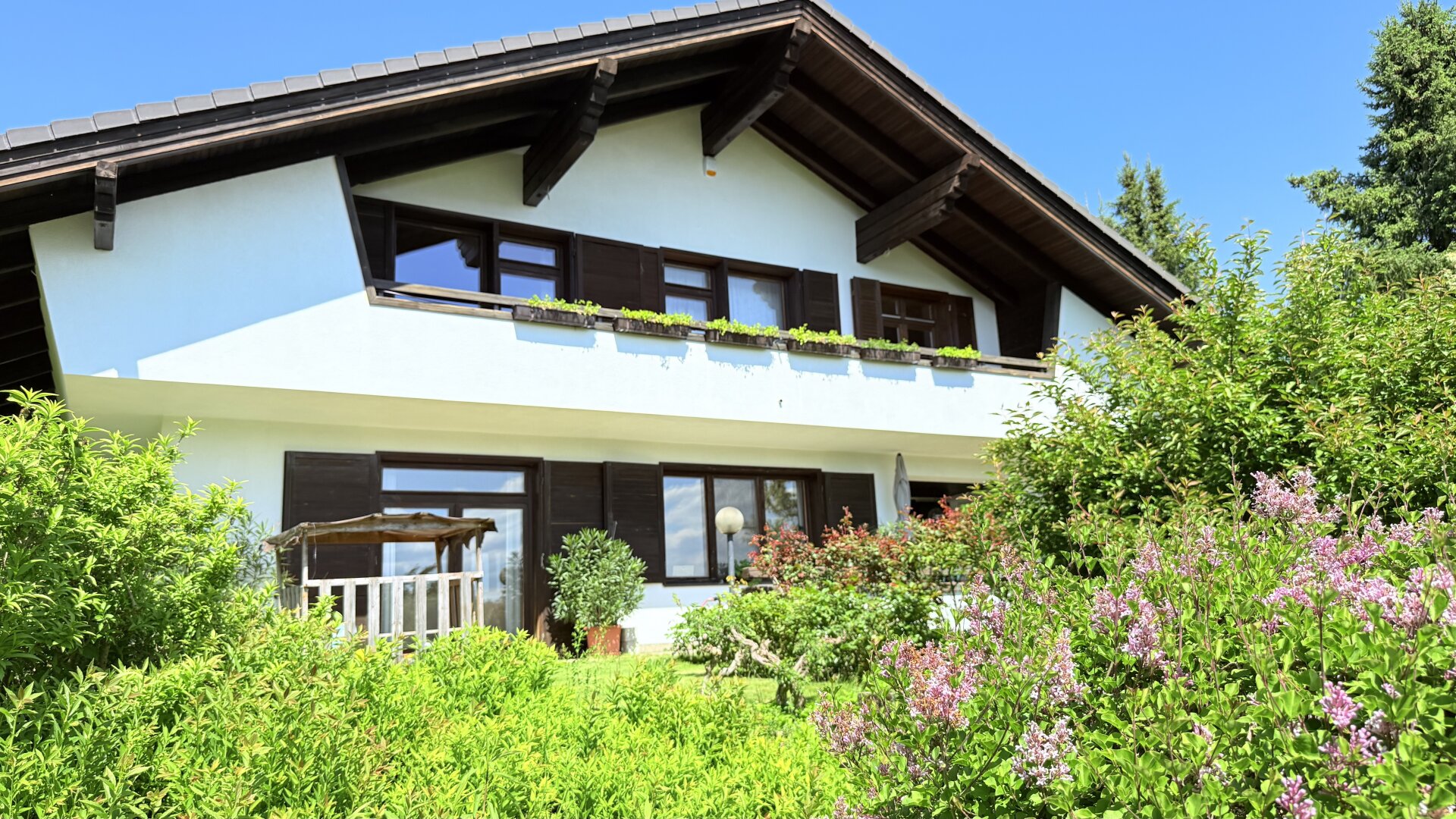 "Ein Zuhause mit Gefühl – und einem Blick, der berührt" | ZELLMANN IMMOBILIEN