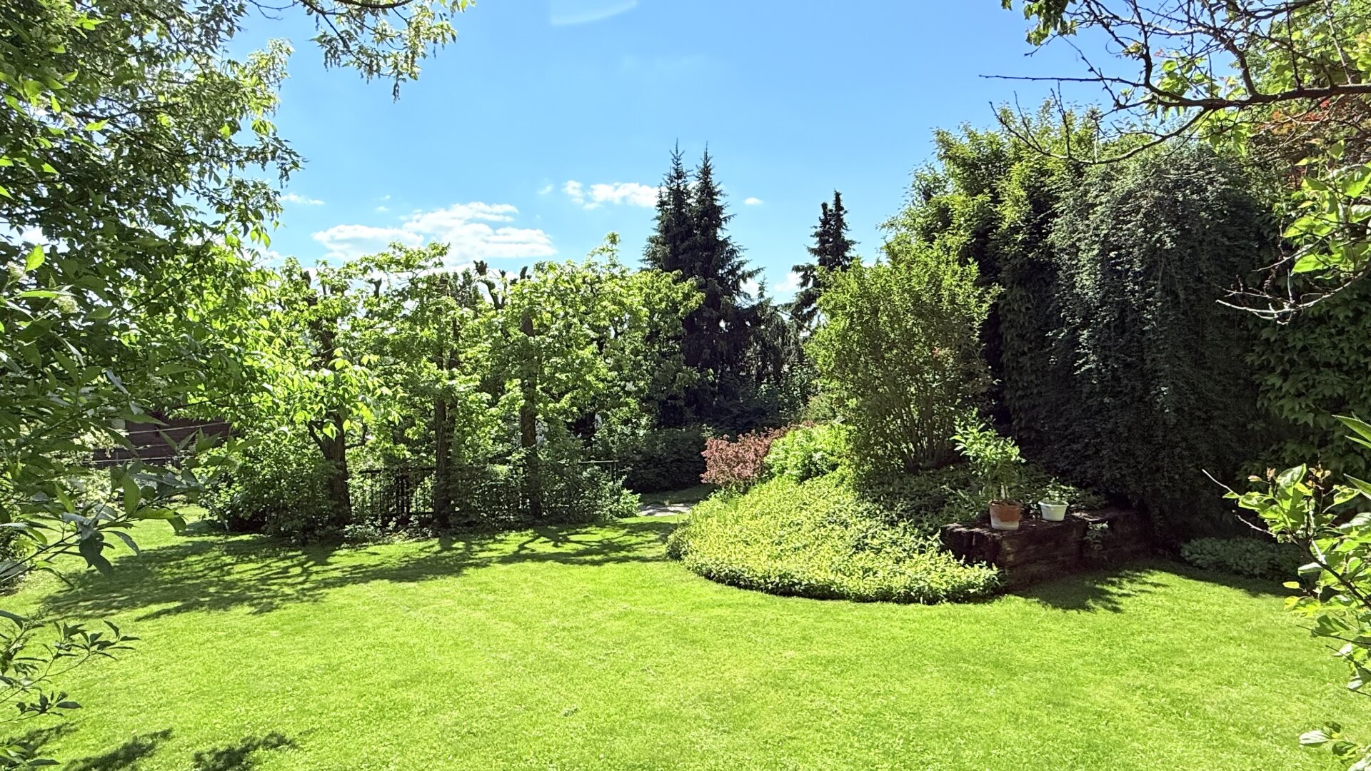"Ein Zuhause mit Gefühl – und einem Blick, der berührt" | ZELLMANN IMMOBILIEN