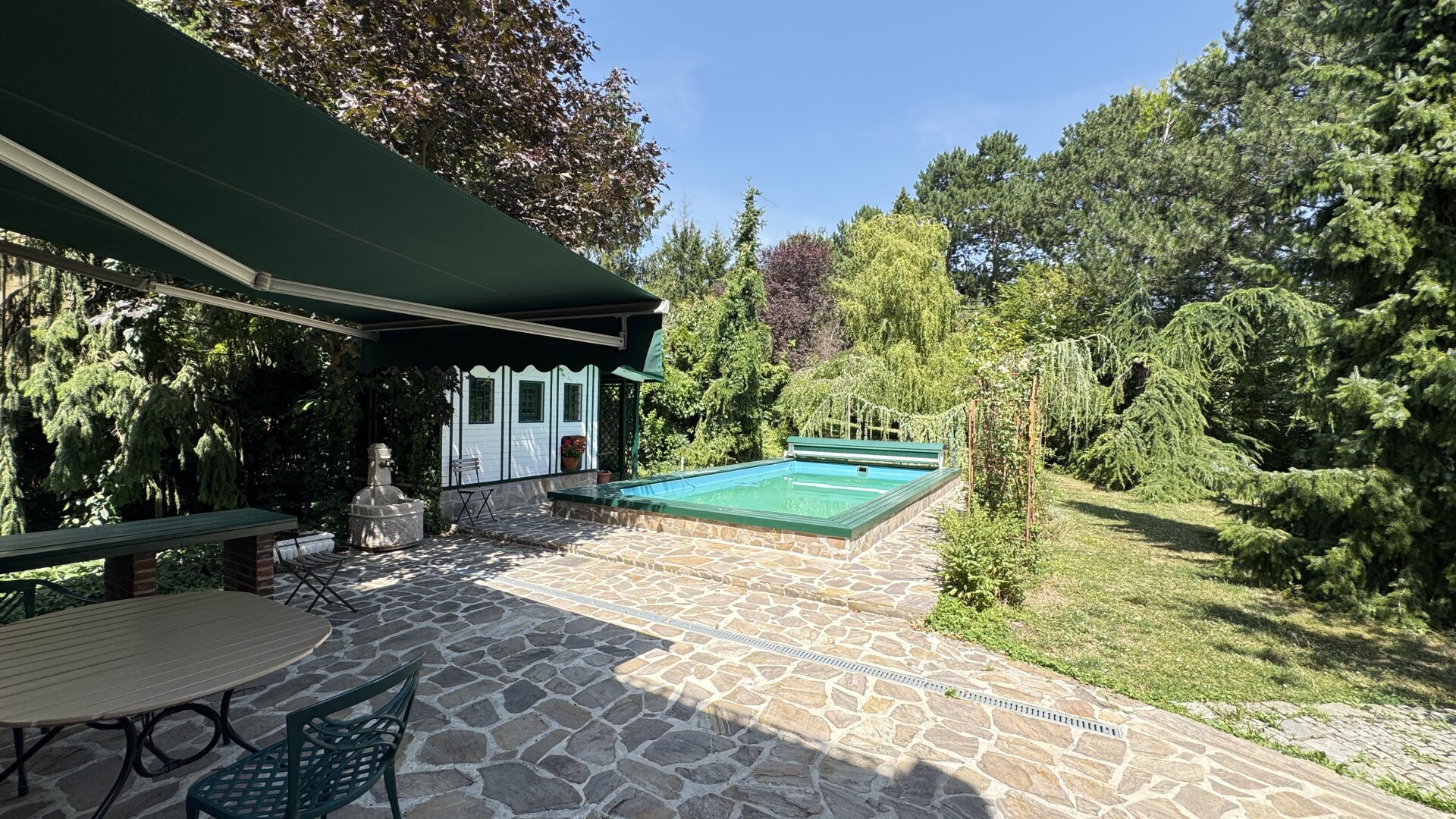 Villa am Roten Berg – Exklusives Wohnen in Wiens begehrtester Villenlage | ZELLMANN IMMOBILIEN