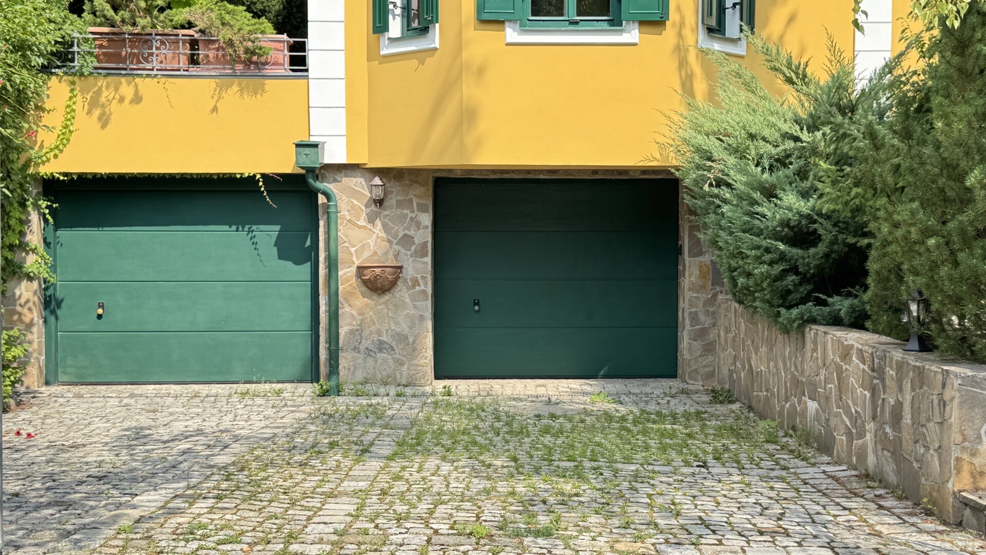 Villa am Roten Berg – Exklusives Wohnen in Wiens begehrtester Villenlage | ZELLMANN IMMOBILIEN