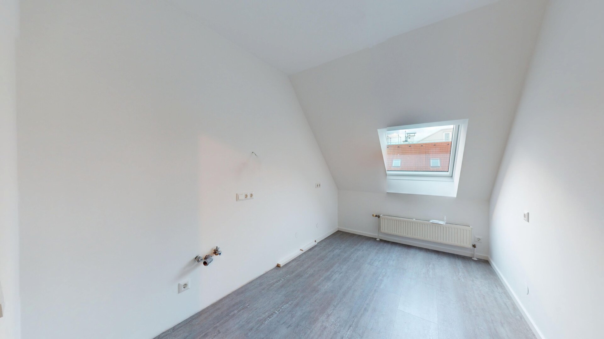LIESING - Nähe Riverside | geräumige Dachgeschosswohnung mit großzügigem Wohnbereich, Terrasse & extra Küche | ZELLMANN IMMOBILIEN