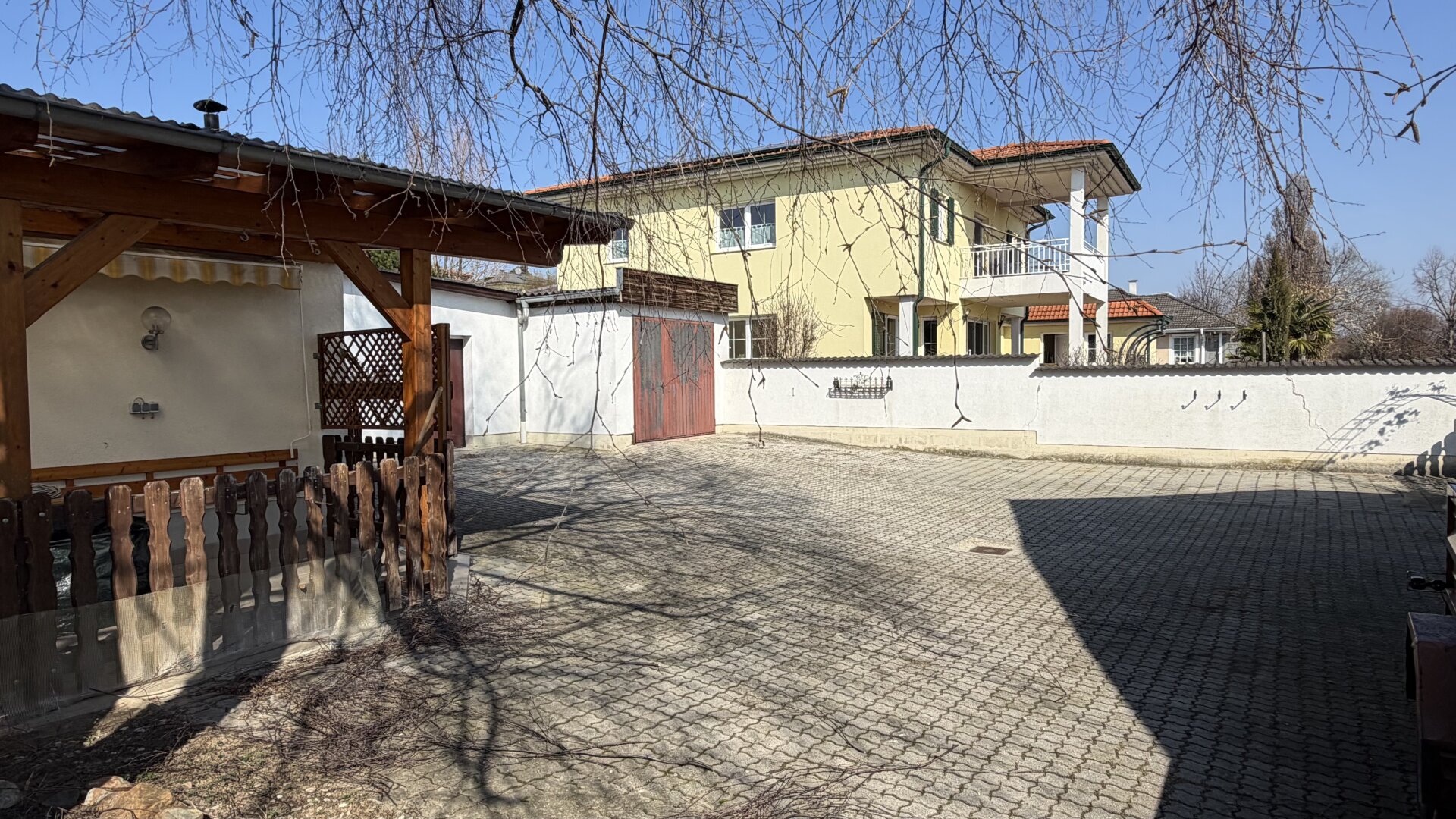 Viel Platz, viele Möglichkeiten – großzügiges Einfamilienhaus | ZELLMANN IMMOBILIEN