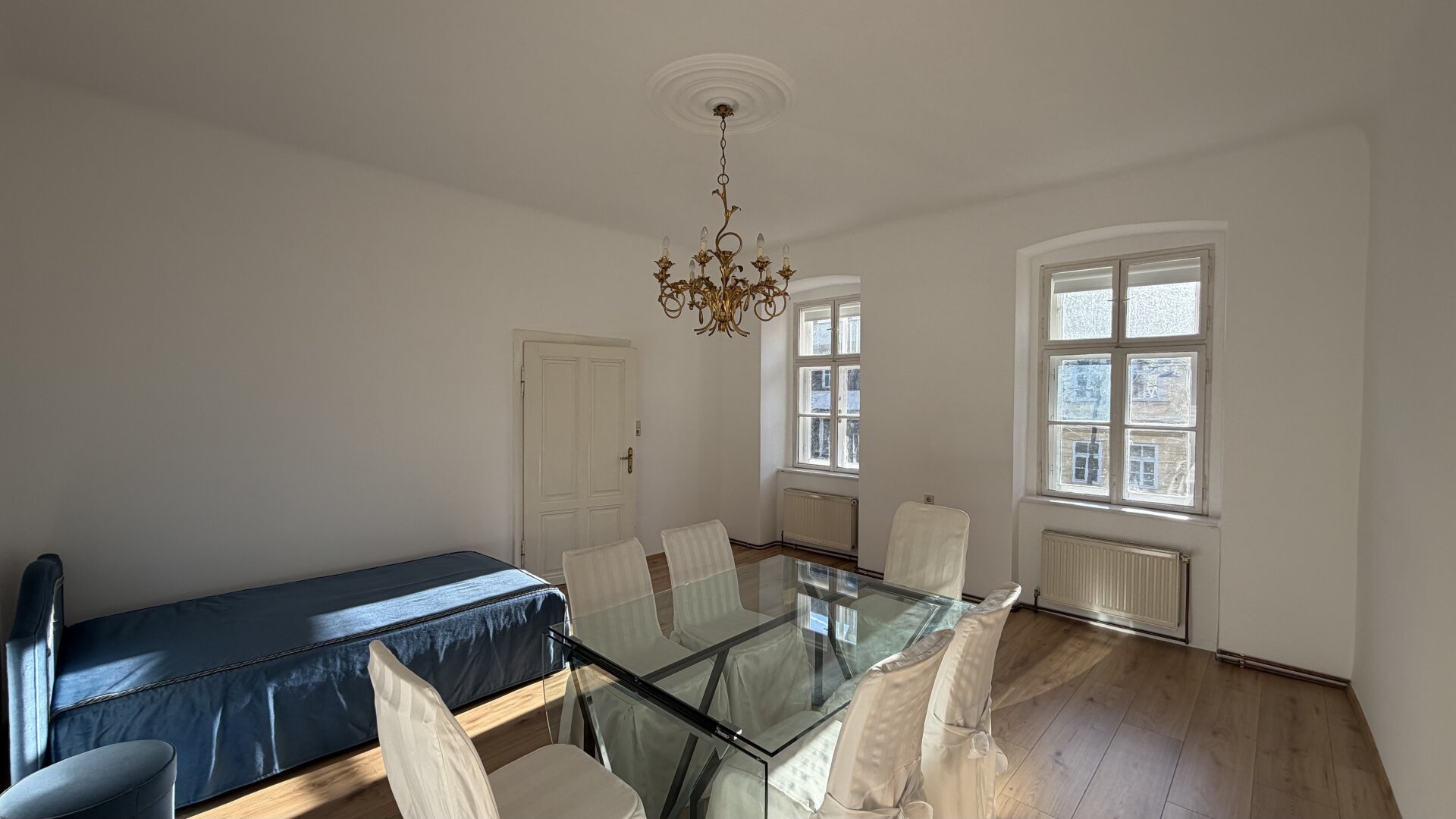 Ruhig gelegenes Altbaubüro mit flexibler Raumstruktur | ZELLMANN IMMOBILIEN