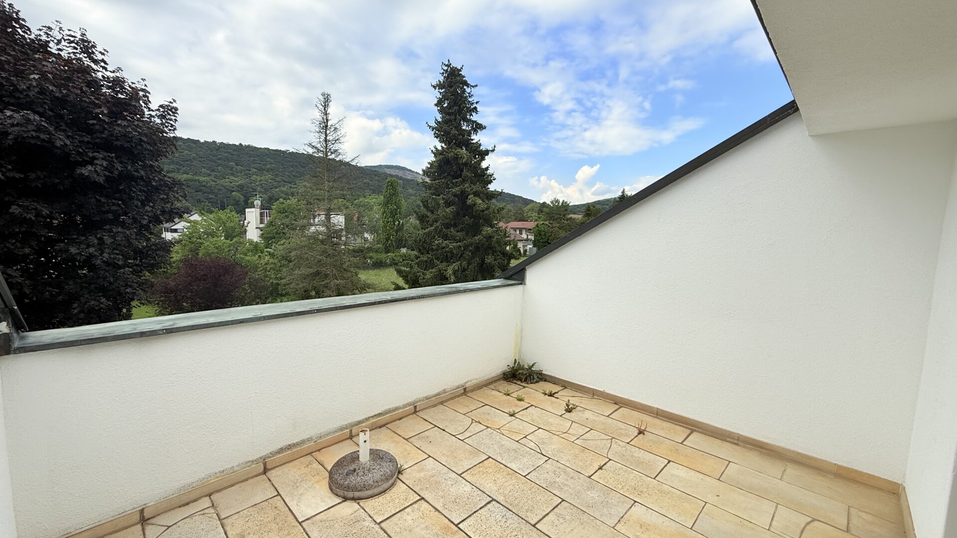 „Wohnen über den Dächern von Rodaun – Licht, Ruhe und Gartenidylle vereint“ | ZELLMANN IMMOBILIEN