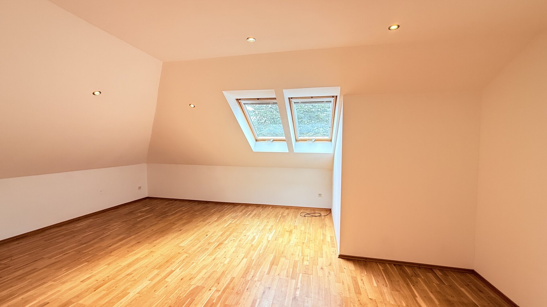 „Wohnen über den Dächern von Rodaun – Licht, Ruhe und Gartenidylle vereint“ | ZELLMANN IMMOBILIEN
