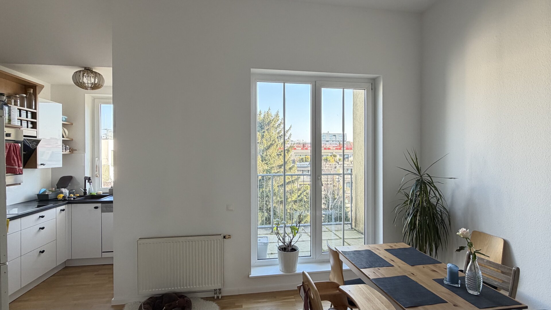 Dachgeschossperle - 3 Zimmer mit Terrasse und Garagenplatz in Ruhelage | ZELLMANN IMMOBILIEN