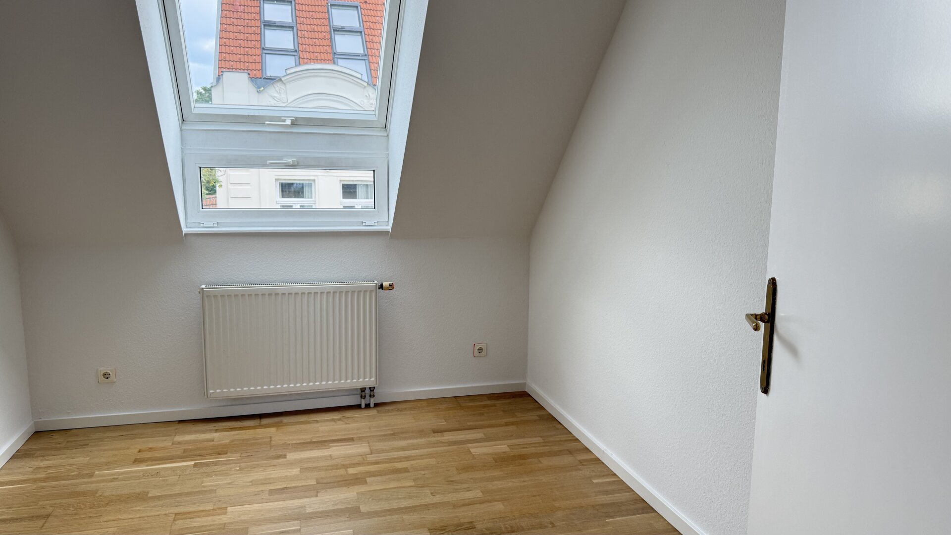 Dachgeschossperle - 3 Zimmer mit Terrasse und Garagenplatz in Ruhelage | ZELLMANN IMMOBILIEN