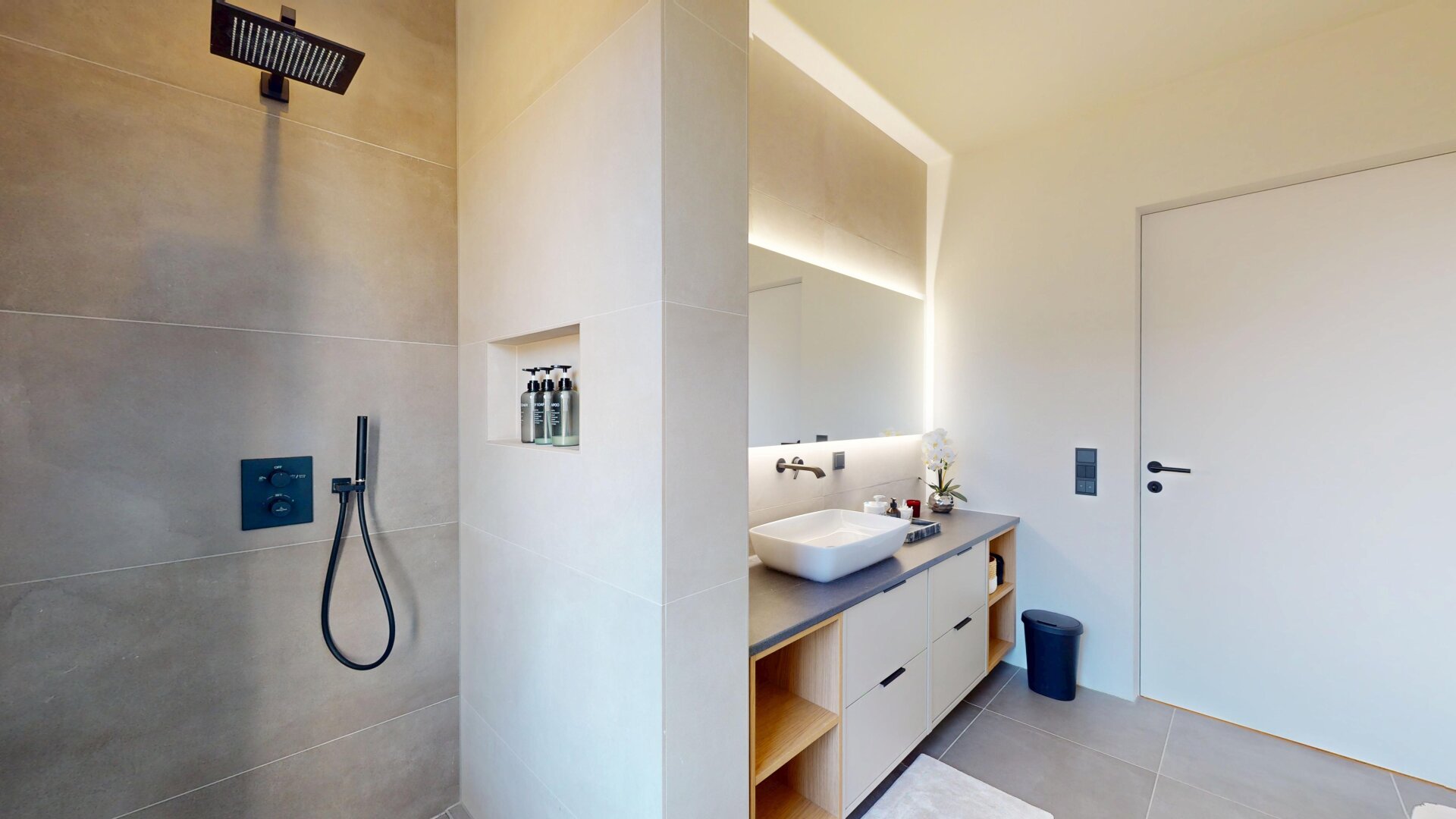 GABLITZ | modernes Einfamilienhaus mit tollem Ausblick über Gablitz | Pool | luxuriöse Ausstattung | Bj 2024 | ZELLMANN IMMOBILIEN