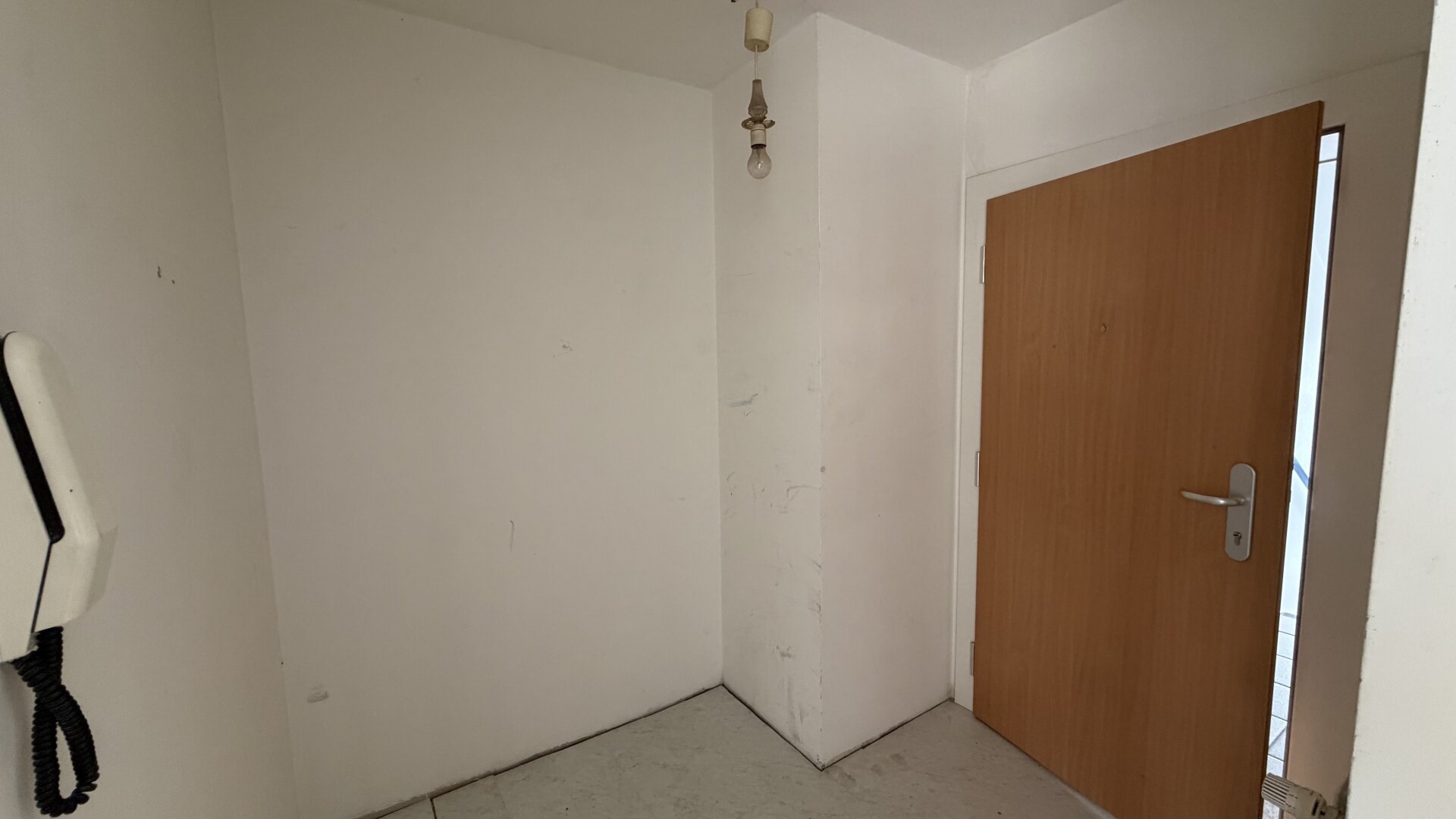 Kompakte Stadtwohnung mit Tiefgaragenplatz und Entwicklungspotenzial in Ottakring | ZELLMANN IMMOBILIEN