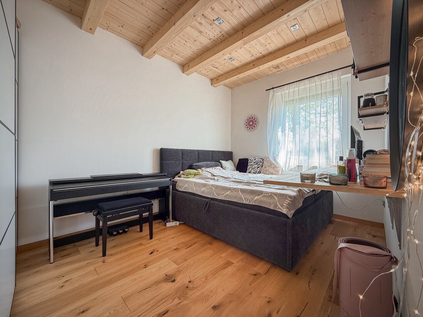 Ankommen, durchatmen, zuhause sein – stilvolles Neubauhaus mit großzügigem Garten und Top-Energieeffizienz | ZELLMANN IMMOBILIEN