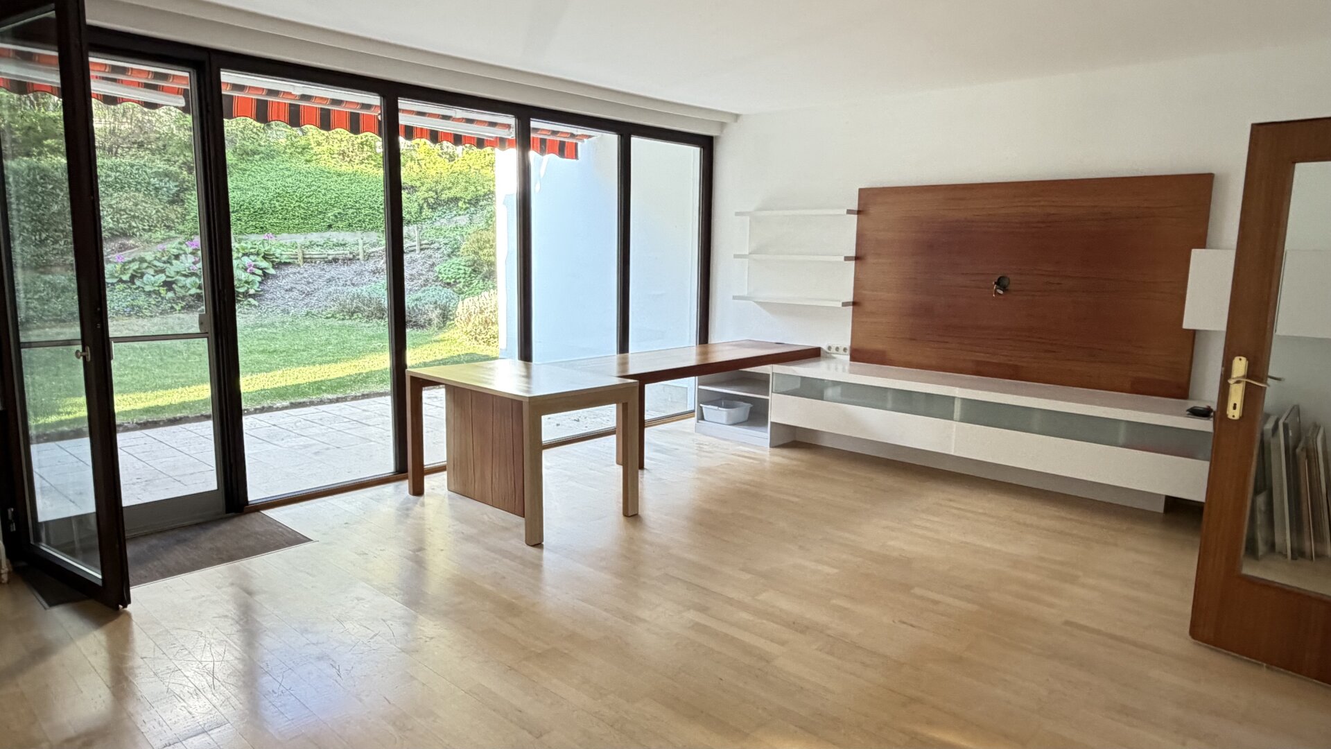 „Hausgefühl in Bestlage: Stilvolle Garten-Maisonette mit Terrassen & Garage in Wien-Mauer“ | ZELLMANN IMMOBILIEN