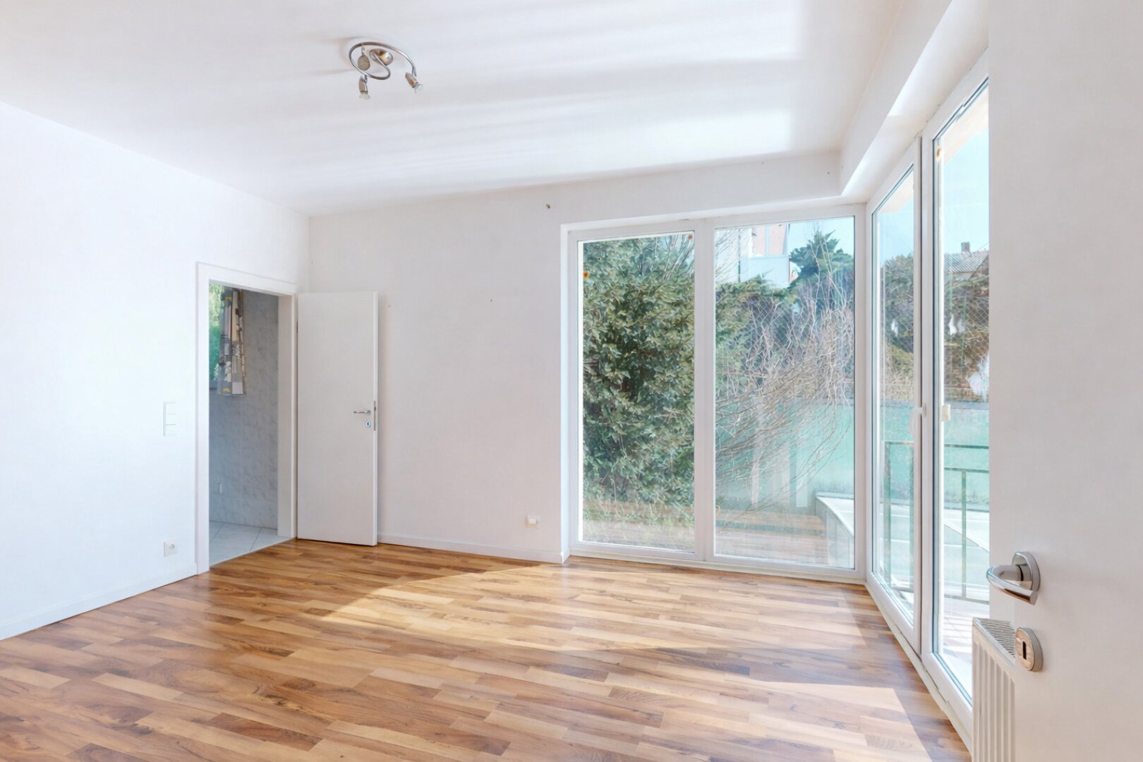 GABLITZ | moderne Villa auf großem Grund mit enormen Potenzial – optional mit Waldgrundstück | ZELLMANN IMMOBILIEN