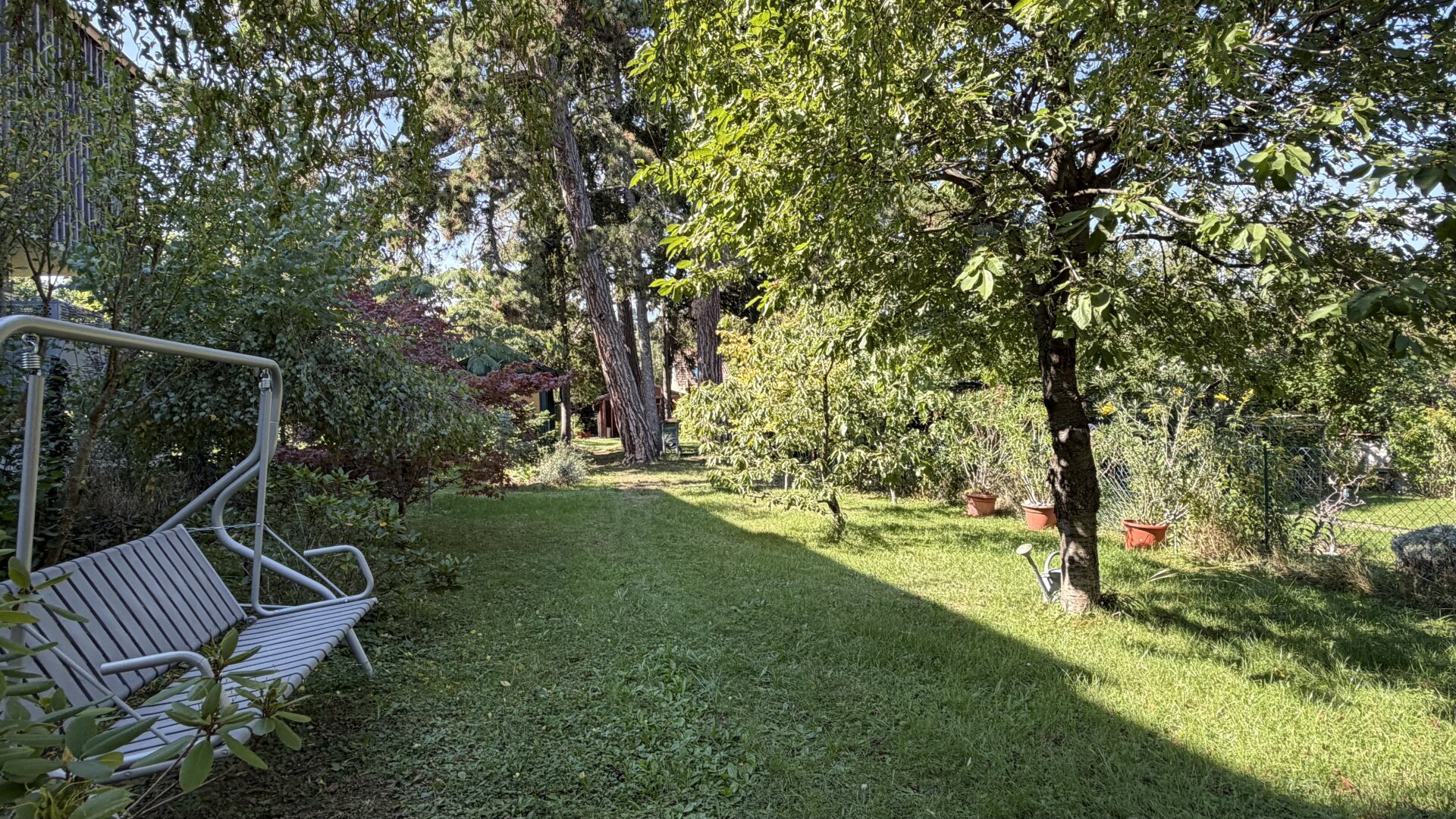 Villenetage mit 650 m² Eigengarten und Garage in Bestlage Wien-Mauer | ZELLMANN IMMOBILIEN