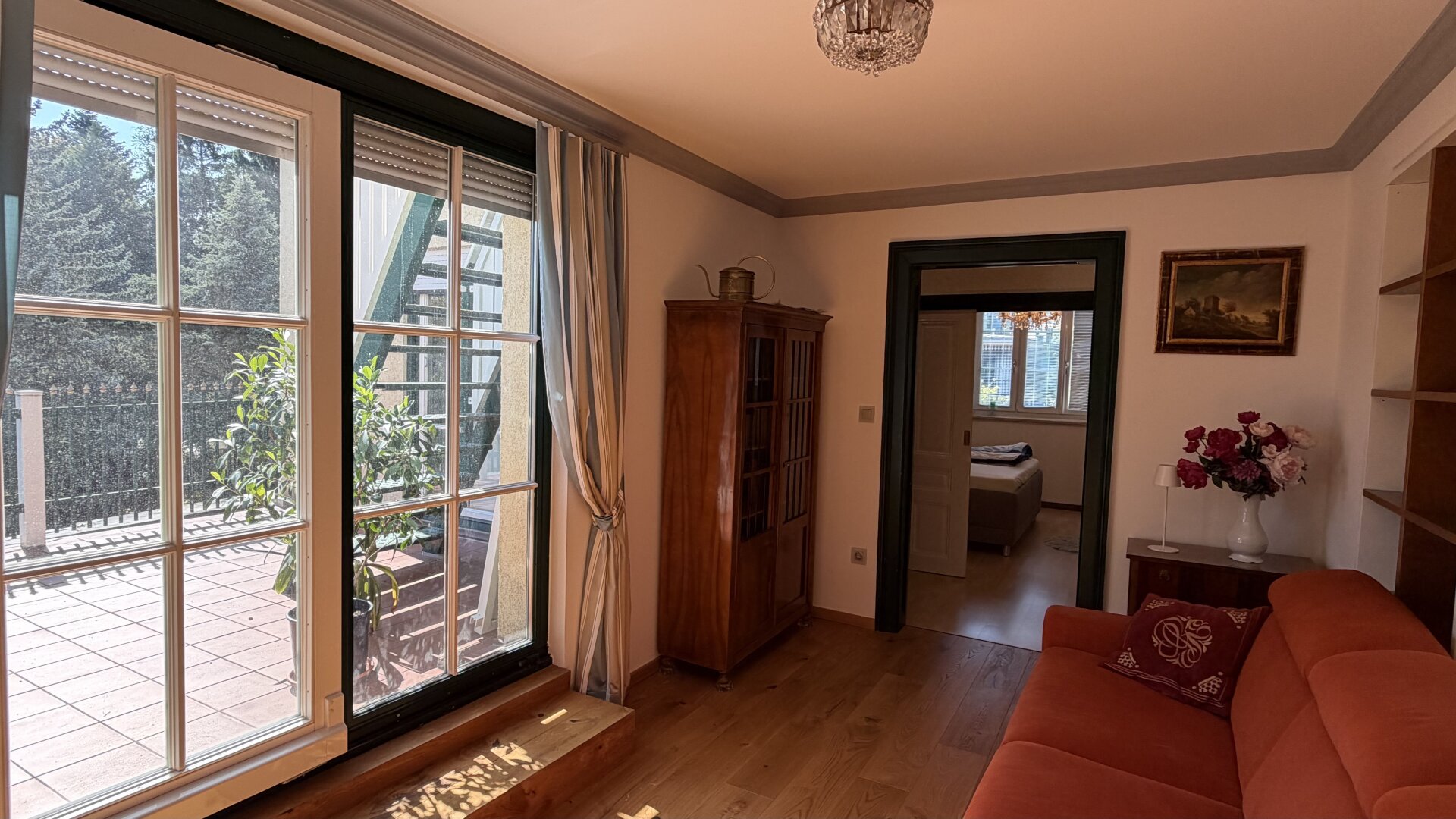 Villenetage mit 650 m² Eigengarten und Garage in Bestlage Wien-Mauer | ZELLMANN IMMOBILIEN