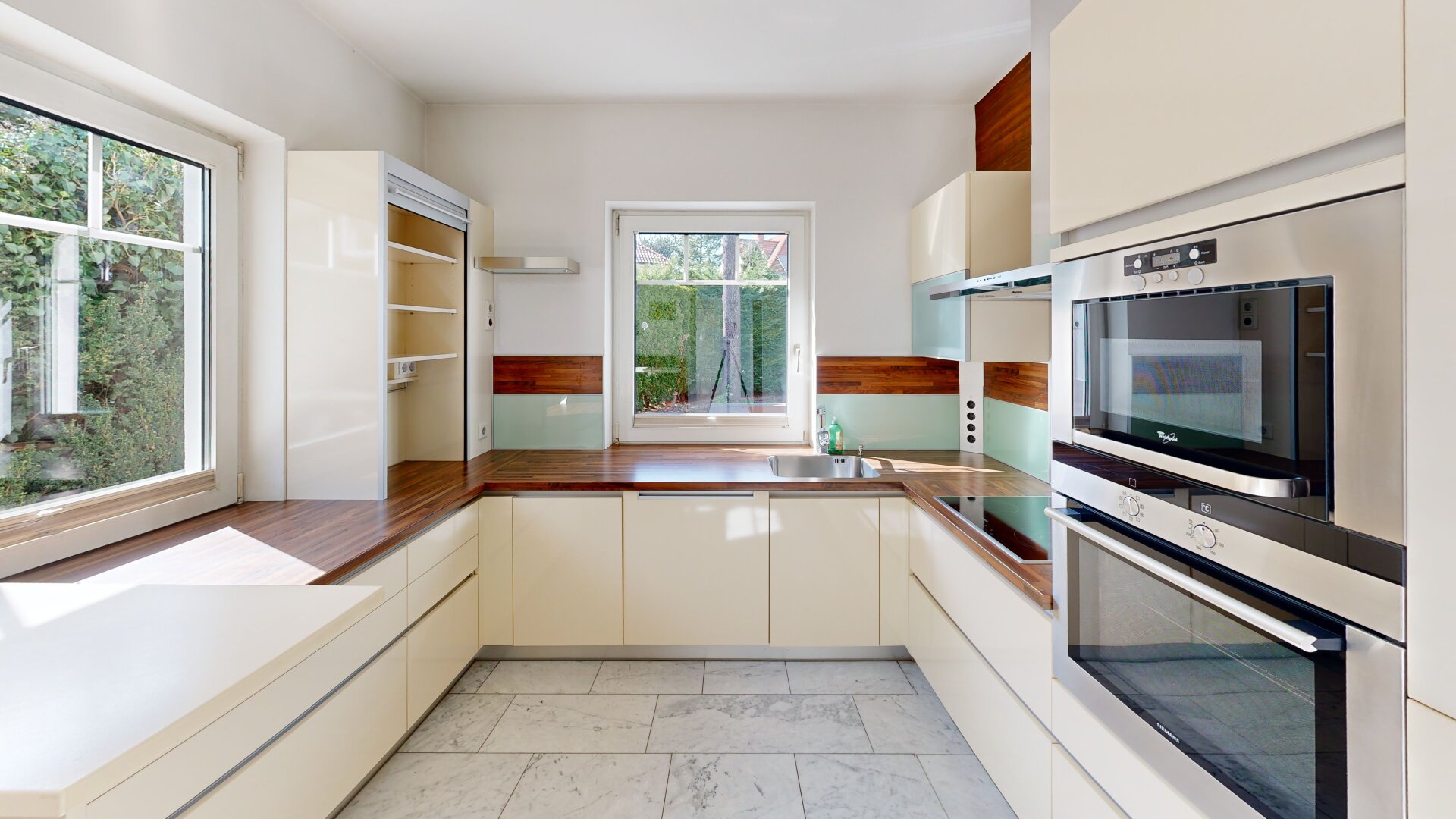 Stilvolles Wohnen in Mauer mit Pool, großzügiger Terrasse und privatem Gartenambiente | ZELLMANN IMMOBILIEN