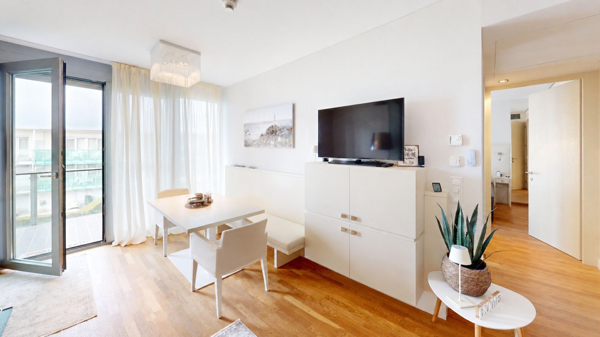 Exklusive Ferienresidenz am Meer – stilvolles Eigentum im Dachgeschoss in Punta Skala | ZELLMANN IMMOBILIEN