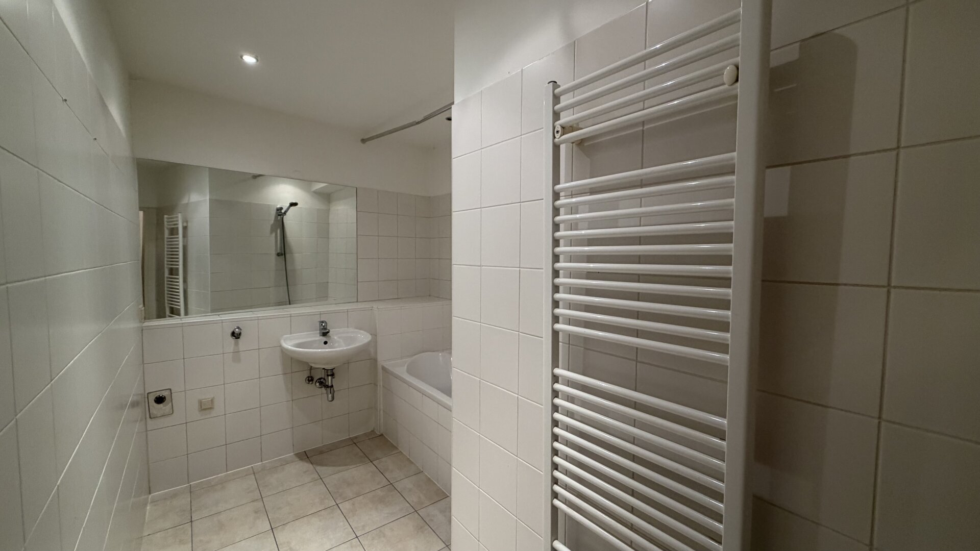 2 Zimmer Wohnung mit Potential am Kirchenplatz | ZELLMANN IMMOBILIEN