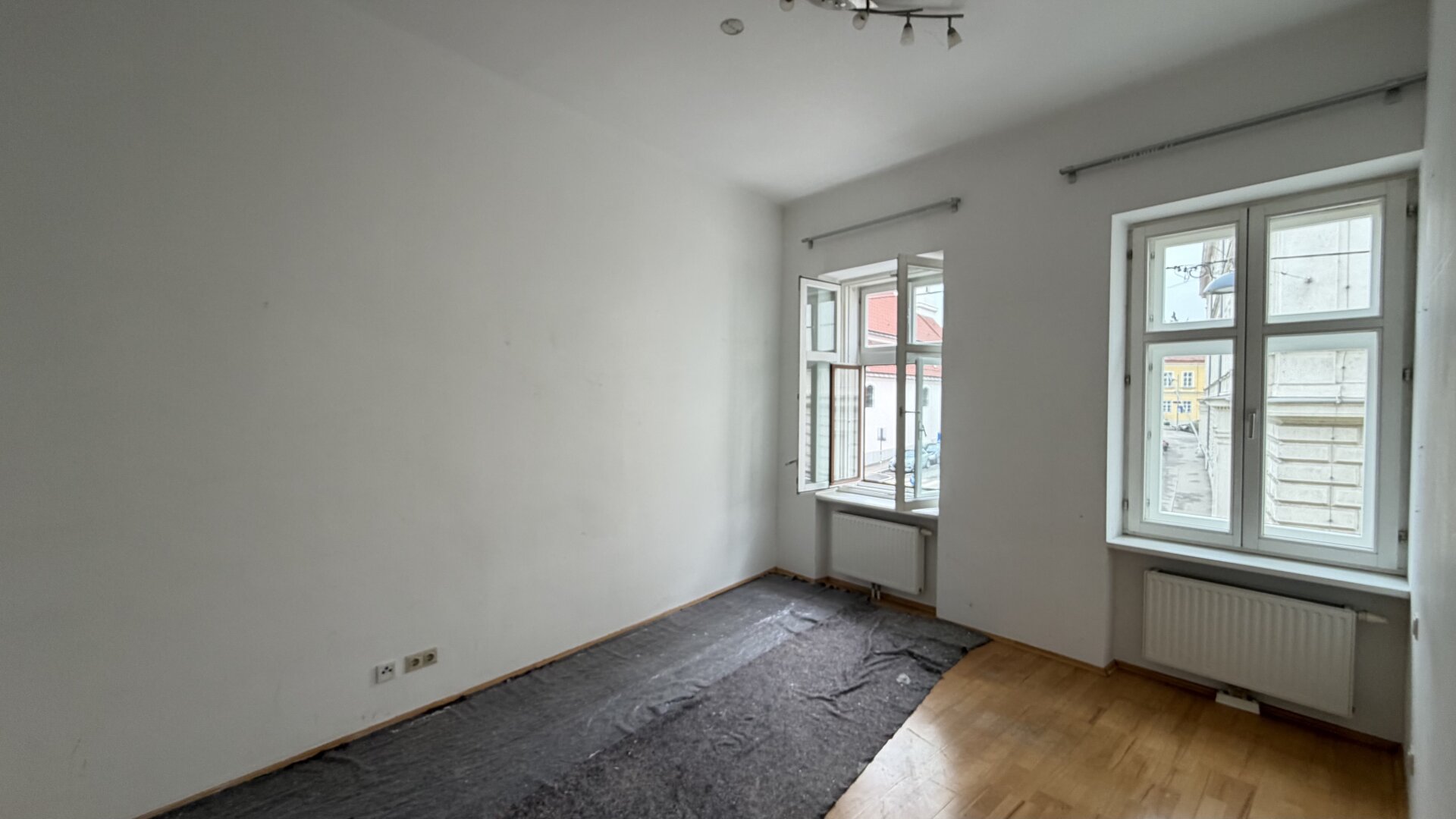 2 Zimmer Wohnung mit Potential am Kirchenplatz | ZELLMANN IMMOBILIEN