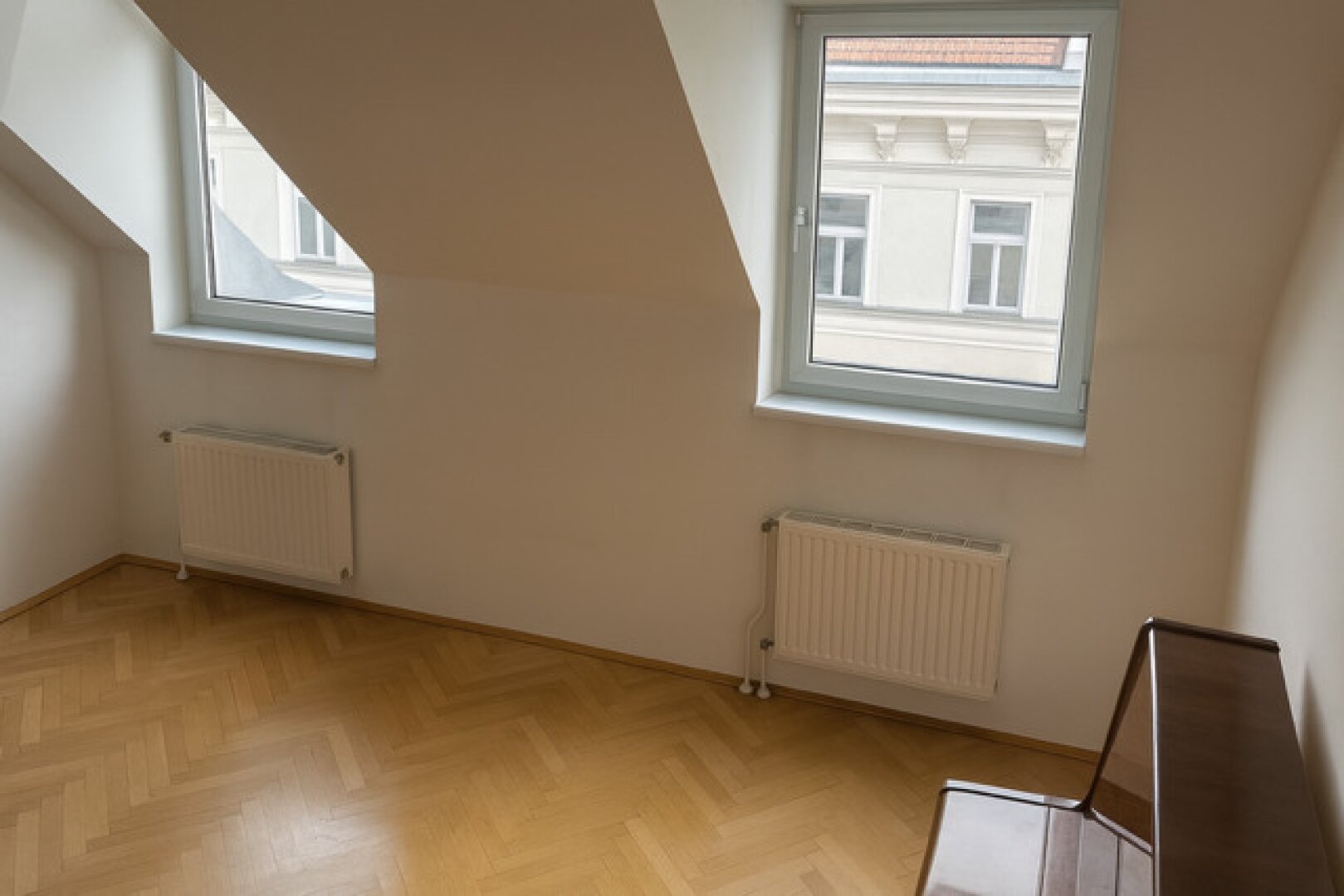 Moderne Dachmaisonette Nähe AKH  | ZELLMANN IMMOBILIEN