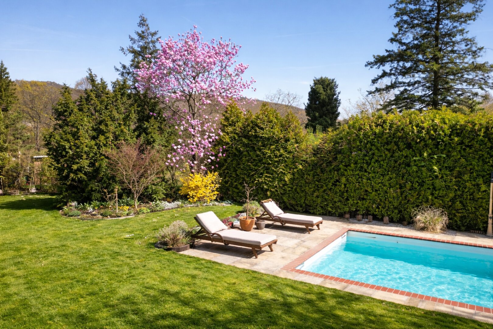 NEULENGBACH | Revitalisierte Landhausvilla mit Stil auf 1.625 m² großem Grundstück | Pool | ZELLMANN IMMOBILIEN