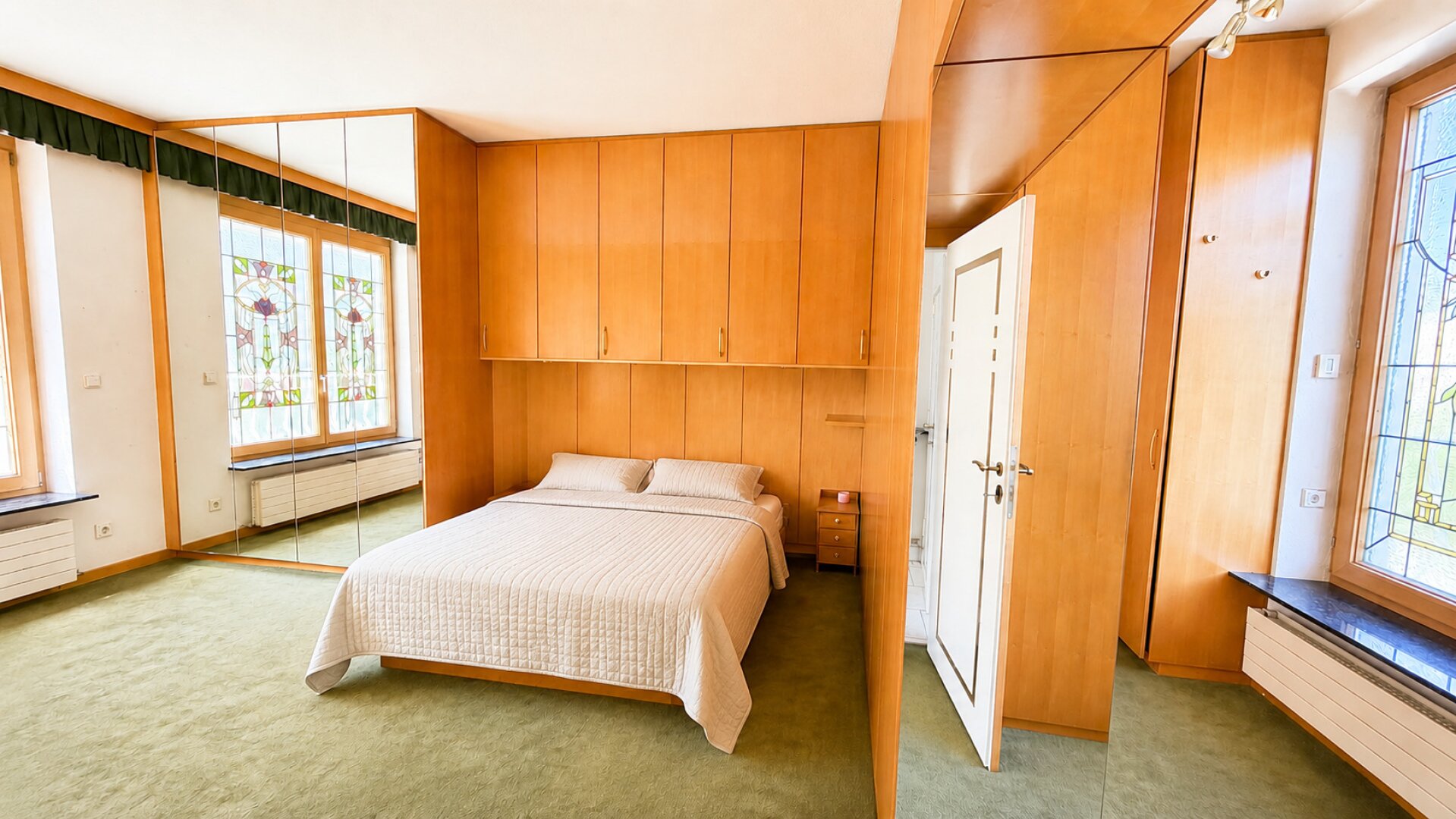 „Dachgeschosswohnung mit eigenem Lift, Wintergarten und Garage in absoluter Toplage Hietzing“ | ZELLMANN IMMOBILIEN