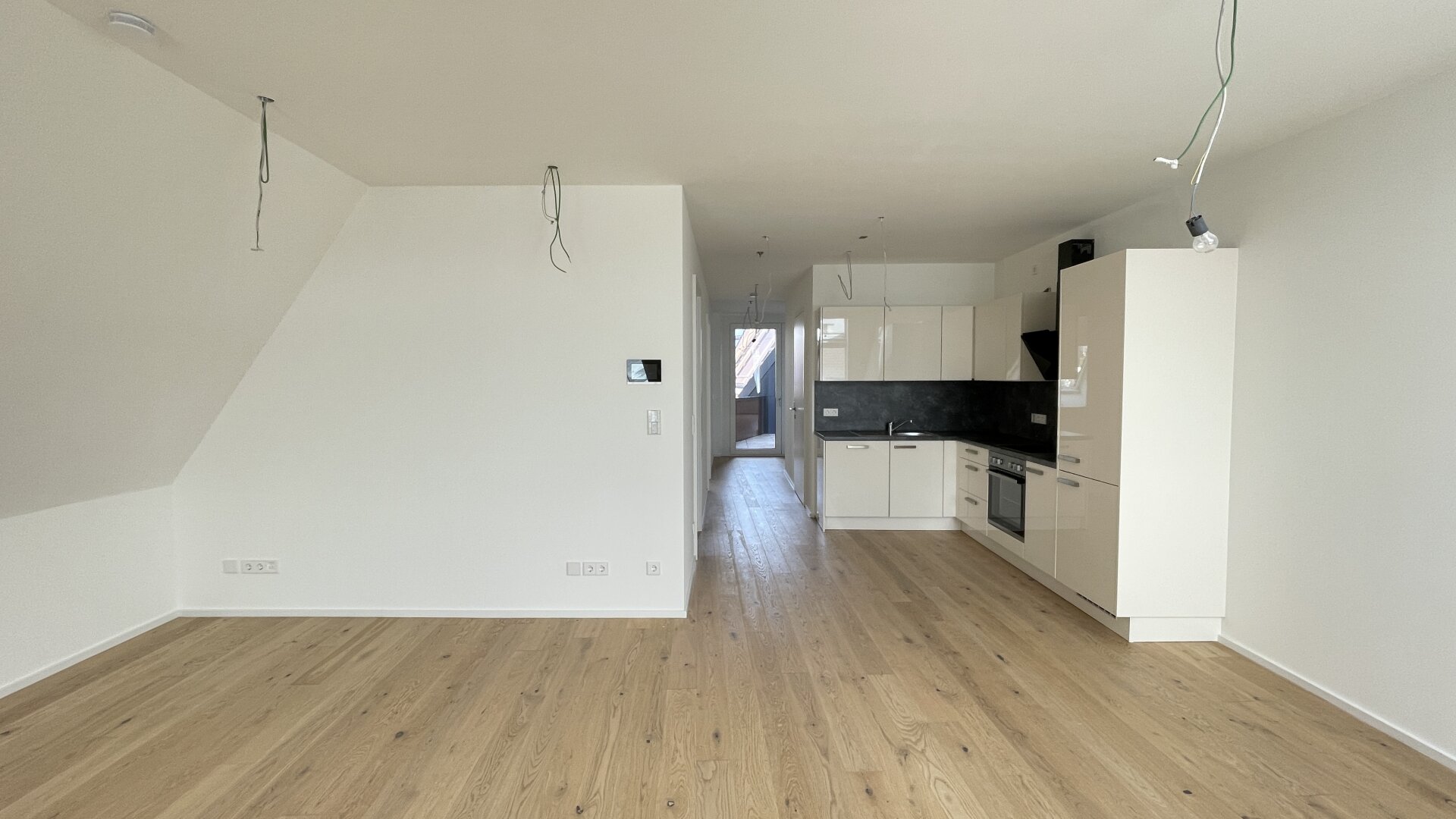 Stilvolles Dachgeschoss mit Loggia & Terrasse – Luxuswohnen in 1010 Wien | ZELLMANN IMMOBILIEN