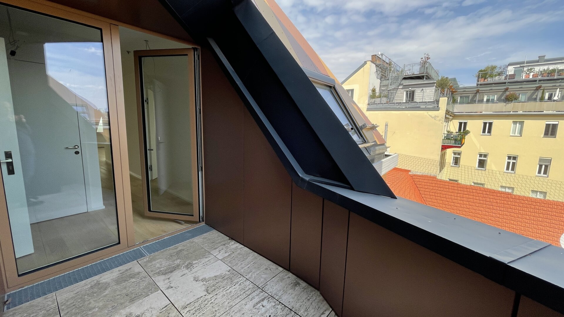 Stilvolles Dachgeschoss mit Loggia & Terrasse – Luxuswohnen in 1010 Wien | ZELLMANN IMMOBILIEN